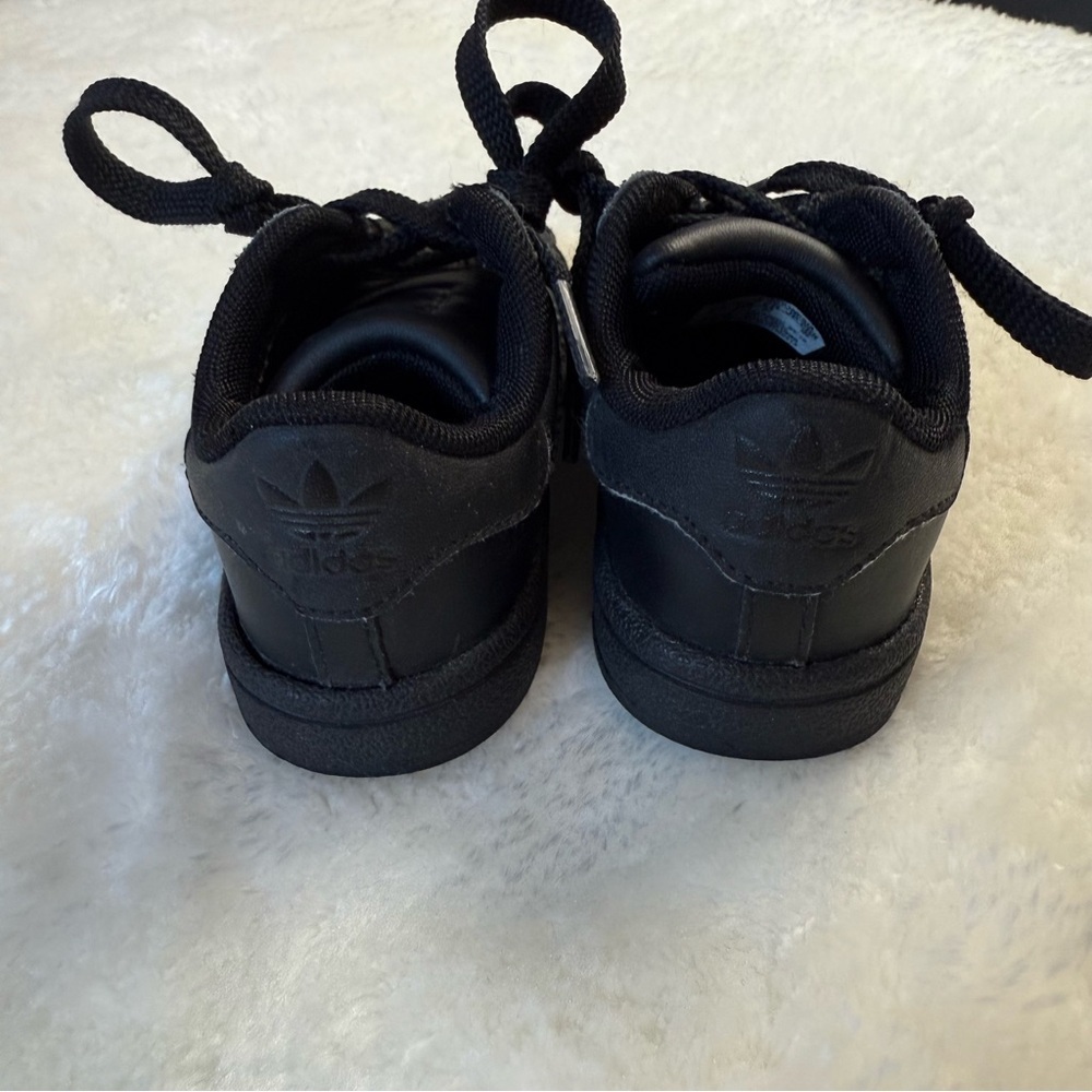 Adidas Baby Black Sneakers Size 6 - Picture 3 of 6